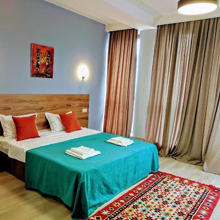 Hotel 5 Rooms Тбилиси Экстерьер фото