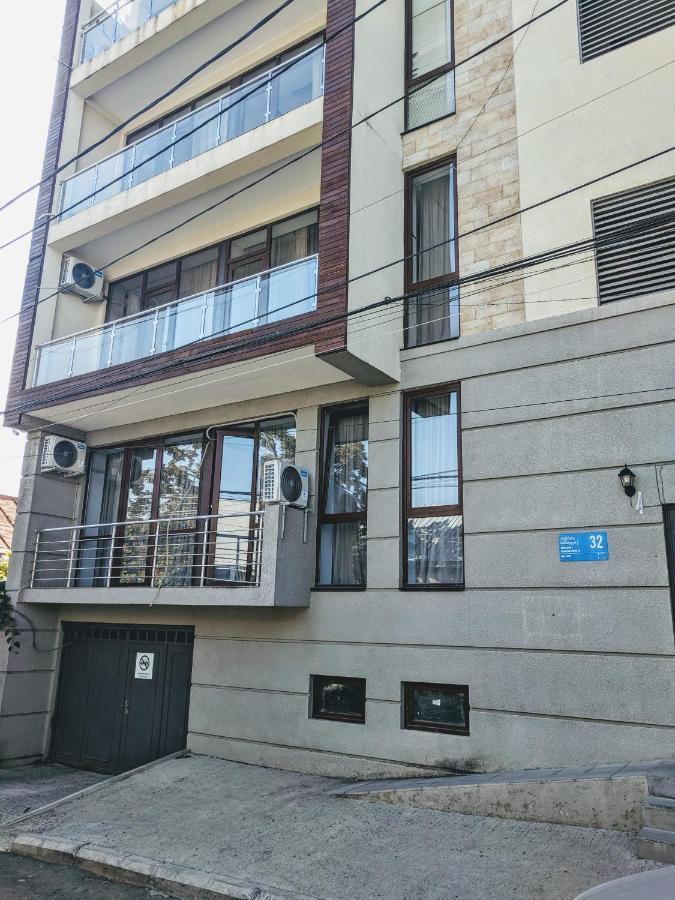 Hotel 5 Rooms Тбилиси Экстерьер фото